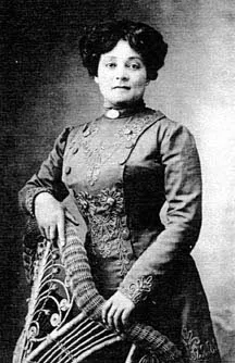 Lena Sawner biography image 1