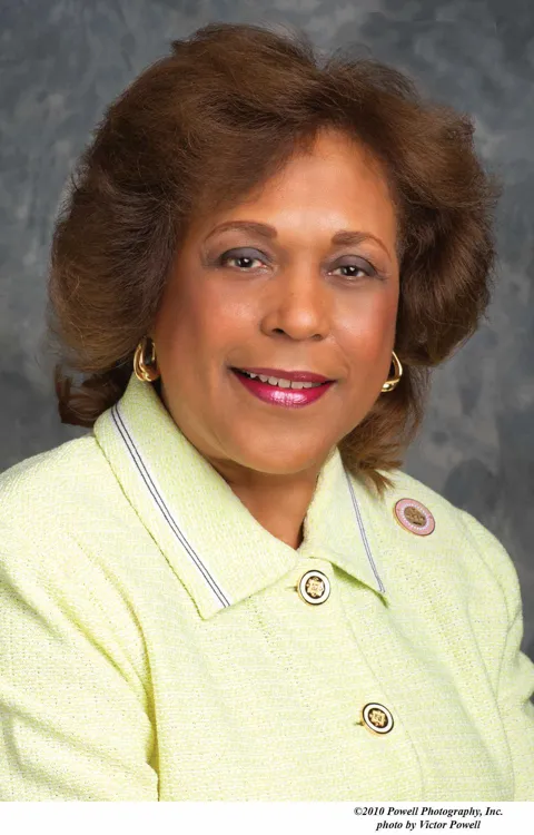 Cecelia Henderson biography image 1