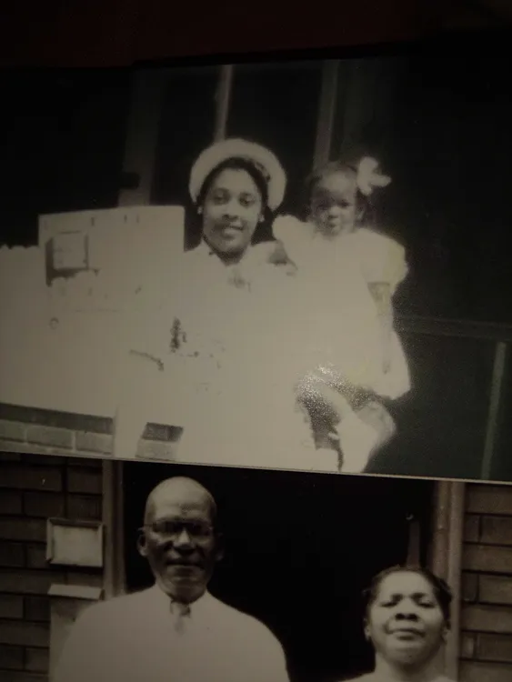 Chonita Spencer biography image 1