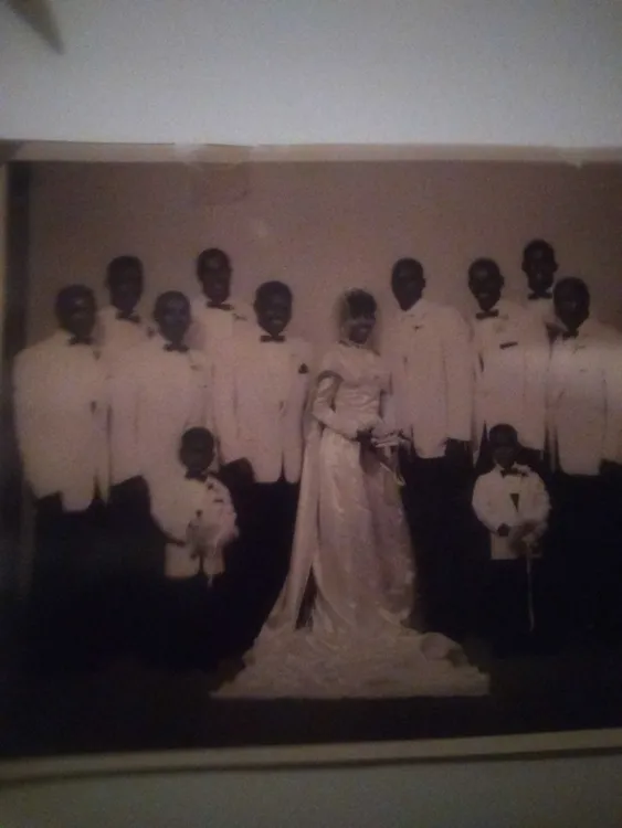 Gloria Butler biography image 1
