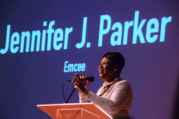 Jennifer Parker biography image 2