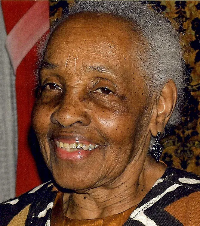 Shirley Harrington biography image 1